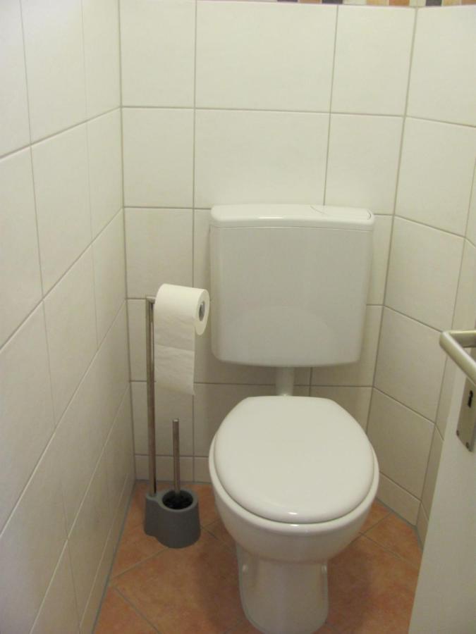 #1Gemuetliches Ruhiges Sonniges Balkonzimmer Mit Gemeinschaftsbad W-Lan Airport Nah Late Night Check In Haus Nr 9,5 Trunkelsberg Dış mekan fotoğraf