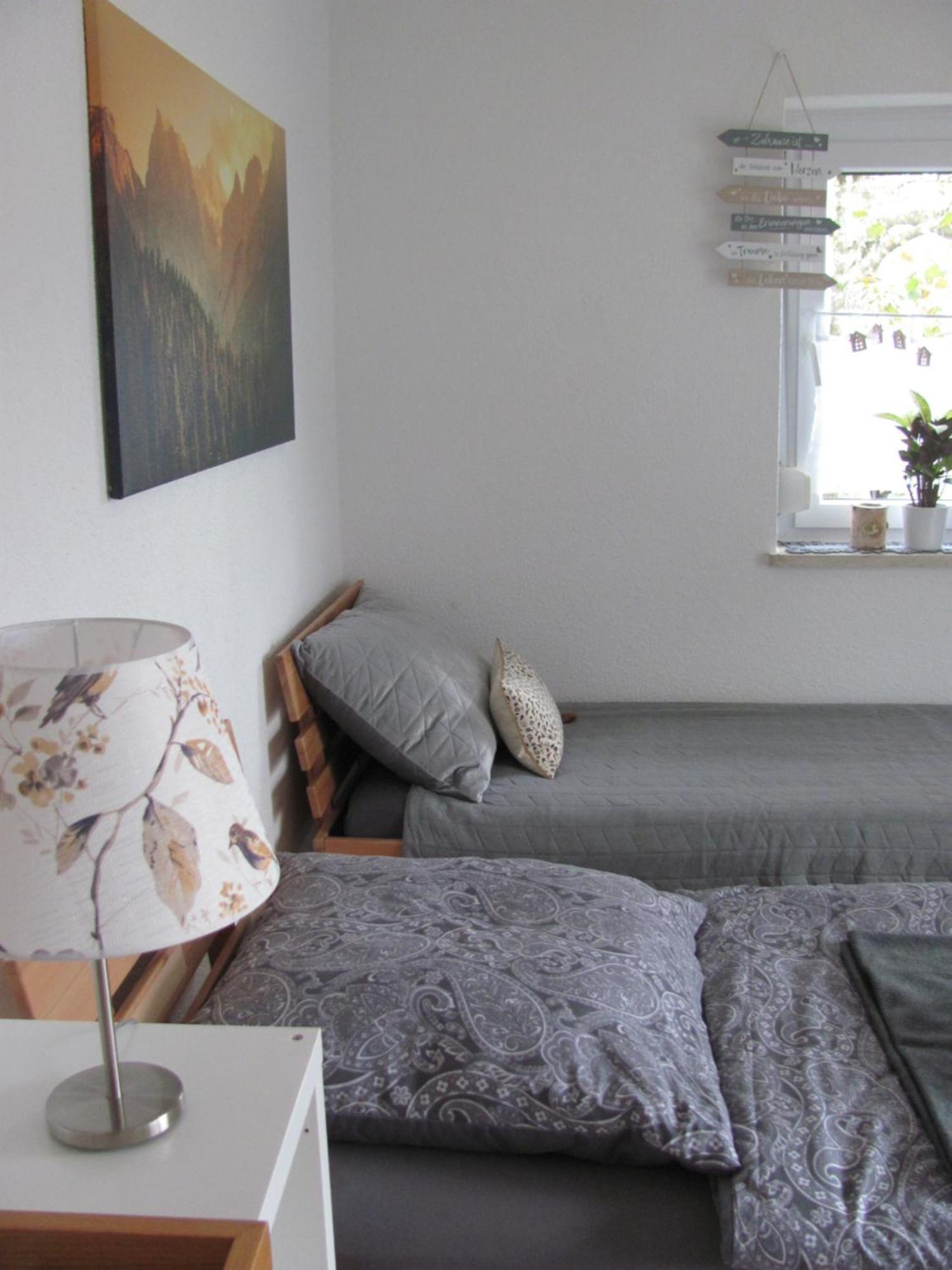 #1Gemuetliches Ruhiges Sonniges Balkonzimmer Mit Gemeinschaftsbad W-Lan Airport Nah Late Night Check In Haus Nr 9,5 Trunkelsberg Dış mekan fotoğraf